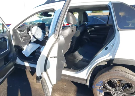 2024 Toyota Rav4 Hybrid Xle Premium from USA, damaged, VIN JTMB6RFV5RJ047787